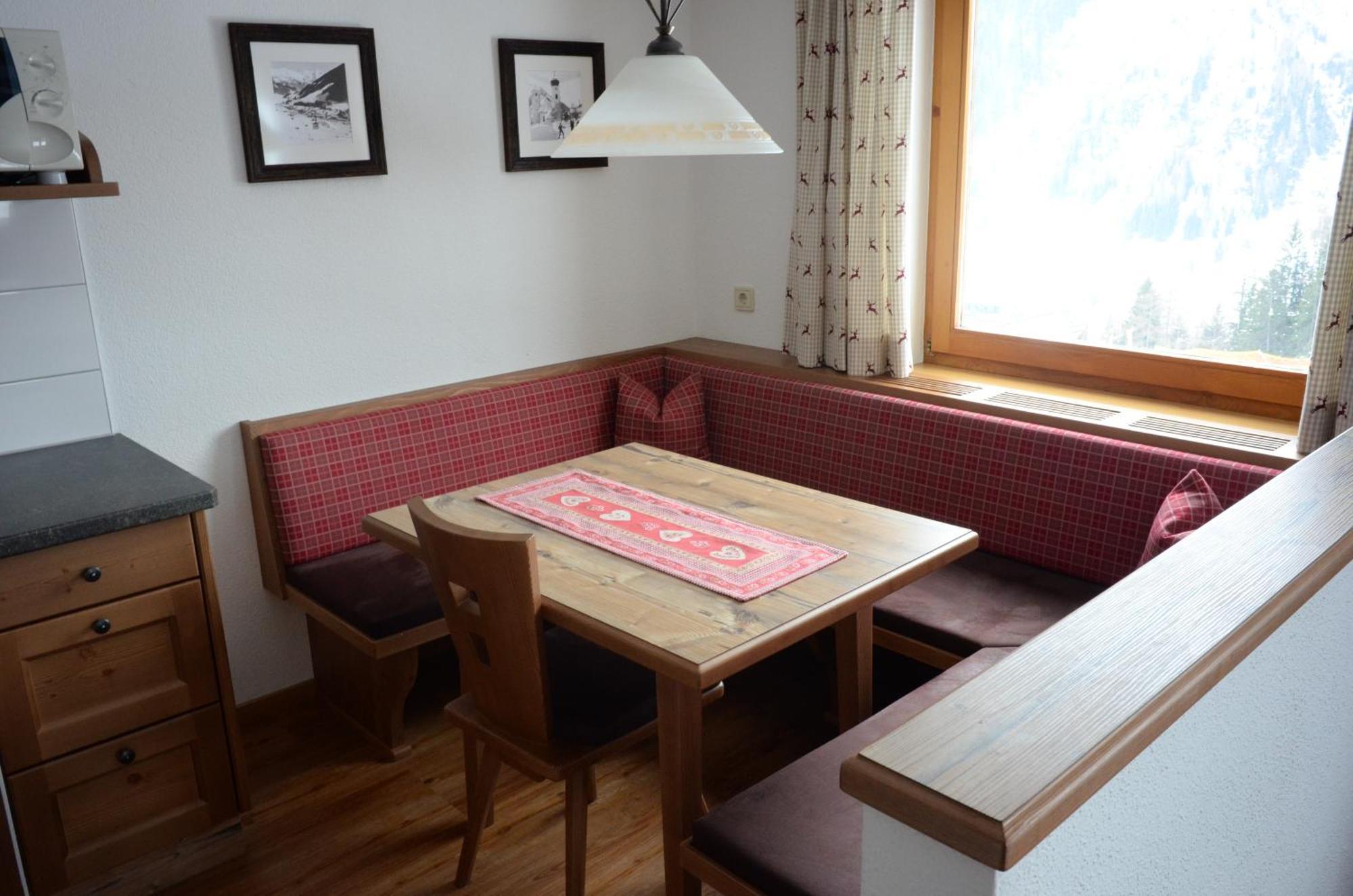 Appartements Tschol Martin St. Anton am Arlberg Zimmer foto